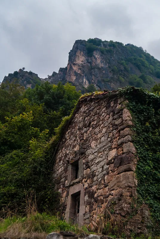 Cabaña en pola de somiedo asturias